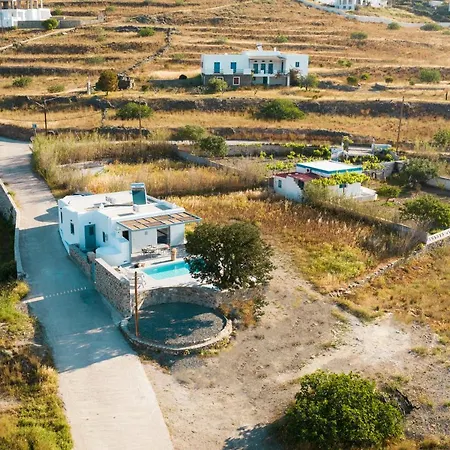 Santa Marina Syros * Liaropá