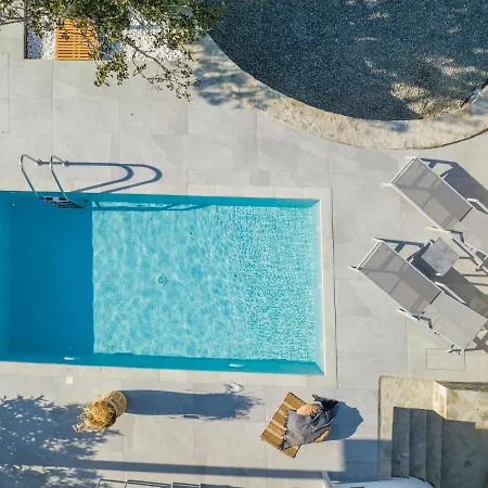 Santa Marina Syros Vila *