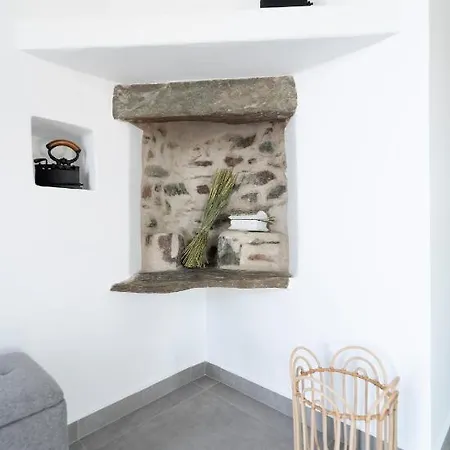 Santa Marina Syros Villa Liaropá