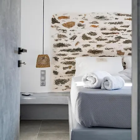 Santa Marina Syros Villa Liaropá