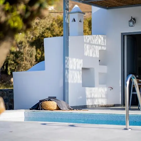 Vila Santa Marina Syros