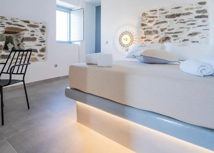 Santa Marina Syros * Liaropa